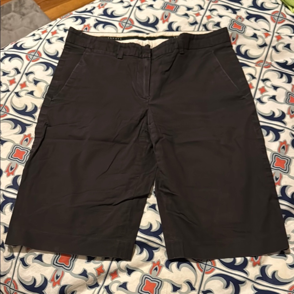 Women’s Theory dark brown Flat Front Shorts size 2 EUC